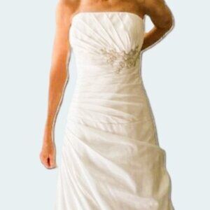 NWT 💍 Beaded Ivory Satin Bridal Gown • Strapless • Size 14